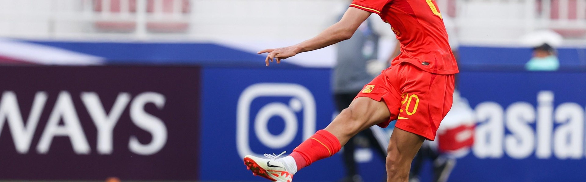 爱体育app-英超最惨球队回顾:降级、破产与重组历程