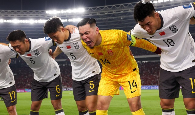 爱体育app-法甲冠军球队的庆祝仪式及文化习俗